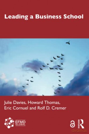 Leading Business Schools - Julie Davies [KSIĄŻKA]