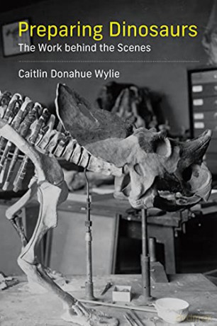 Preparing Dinosaurs - Caitlin Donahue Wylie [KSIĄŻKA]