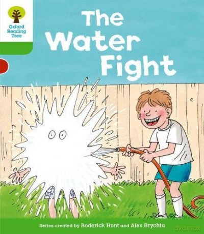 The Water Fight - Roderick Hunt [KSIĄŻKA]