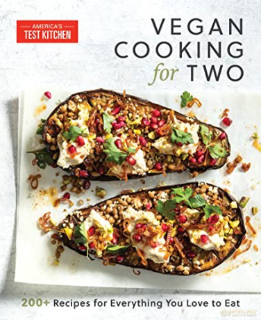 Vegan Cooking For Two - America's Test Kitchen [KSIĄŻKA]