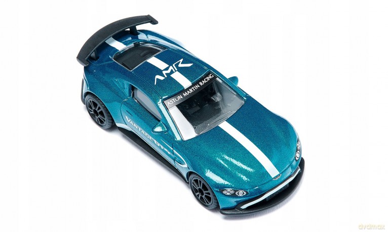 SIKU 1577 Aston Martin Vantage GT4