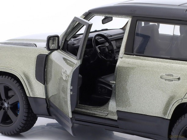 2022 Land Rover Defender 110 green 1:24