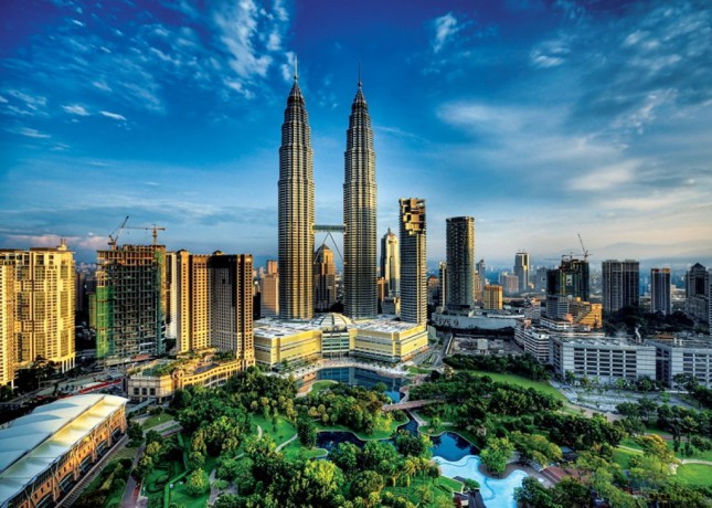 TREFL 2000 el. Petronas Twin Towers (27075) [PUZZLE]
