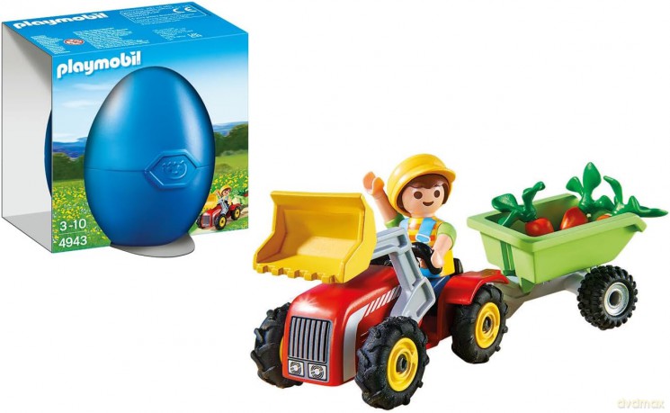 Figurka Country 4943 Chłopiec z traktorem [FIGURKA]
