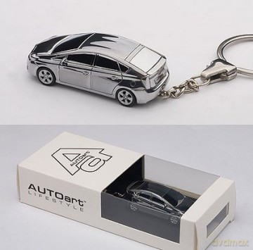 AUTOART Toyota Prius Keychain Aluminum 41602 [MODELARSTWO]