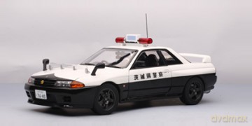 AUTOART Nissan Skyline GTR R32 Police 77363 [MODELARSTWO]
