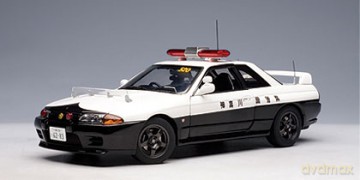AUTOART Nissan Skyline GTR R32 Police 77364 [MODELARSTWO]