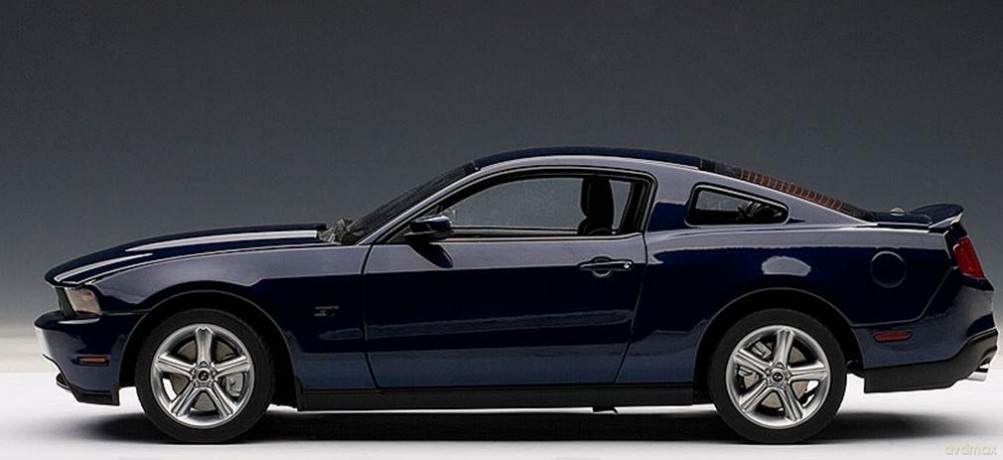 AUTOART Ford Mustang GT 2010 72912 [MODELARSTWO]