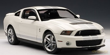 AUTOART Ford Shelby GT500 2010 72917 [MODELARSTWO]