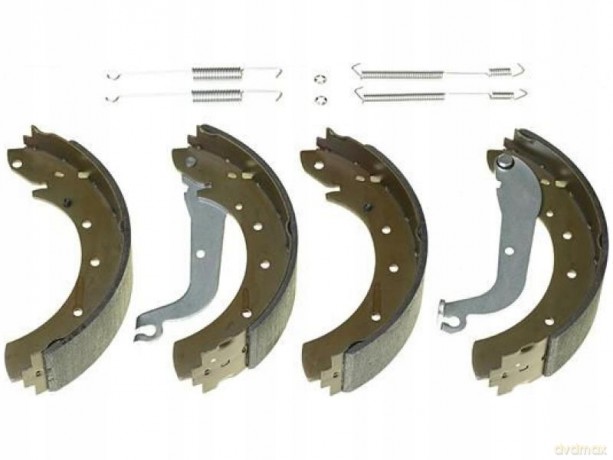Zestaw szczęk hamulcowych Brembo S 61 514 Peugeot Fiat Nissan Citroen