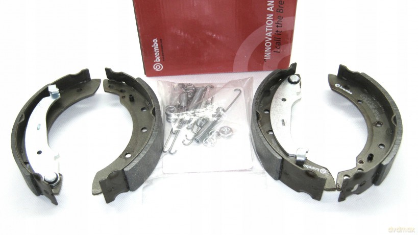 Zestaw szczęk hamulcowych Brembo S 61 520 Peugeot Renault Fiat Nissan Citroen Dacia
