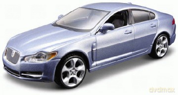 BBURAGO Jaguar XF Kit 18-45124 [MODELARSTWO]