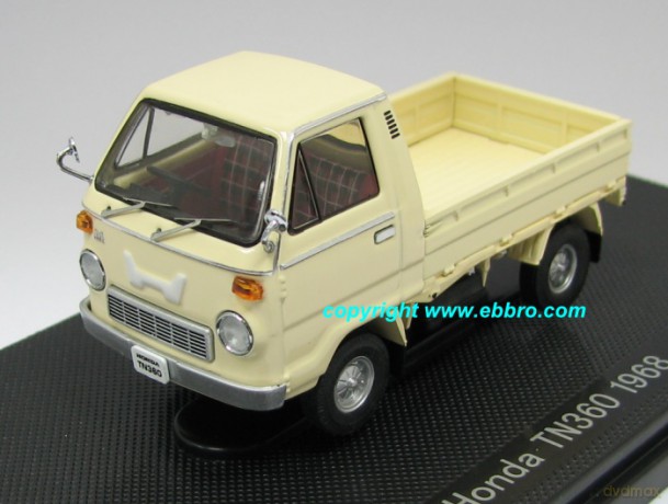 EBBRO Honda TN60 1968 (ivory) 43985 [MODELARSTWO]