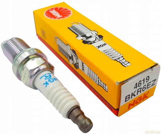 Świeca zapłonowa NGK 4619 Peugeot Renault Fiat Nissan Citroen Lancia Dacia Alfa Romeo