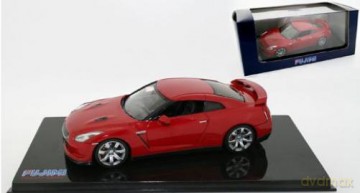 FUJIMI Nissan GTR (R35) 2007 (red) 15213 [MODELARSTWO]