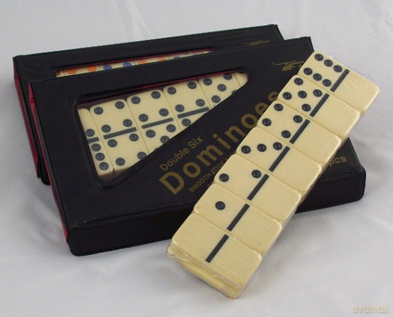 GRA DOMINO 28 szt W KASECIE 66MV [GRA]