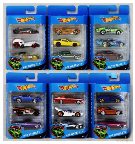 HOT WHEELS Zestaw trzech samochodów K5904 (wysyłka losowa) [ZABAWKA]