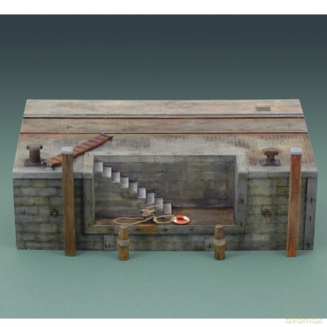 ITALERI Dock with Stairs 5615 [MODELARSTWO]
