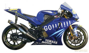 ITALERI Yamaha YZR M1 2004 4510 [MODELARSTWO]