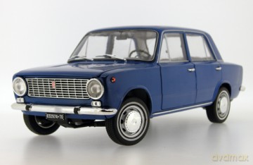 IXO Fiat 124 Italy 1970 (blue) IST18001FIB [MODELARSTWO]
