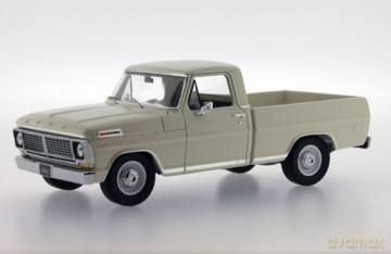 IXO Ford F100 1979 (off white) PRD206 [MODELARSTWO]