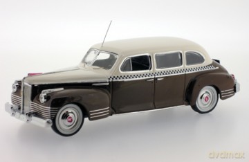 IXO ZIS 110 Russian Taxi U.S.S.R. 1948 IST093 [MODELARSTWO]
