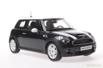 KYOSHO BMW Mini CooperS (R56) (black) 08742BK [MODELARSTWO]