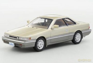 KYOSHO Nissan Leopard Ultima 3.0 1986 03122BE [MODELARSTWO]