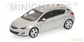 MINICHAMPS Opel Astra 2010 (silver) 400049000 [MODELARSTWO]
