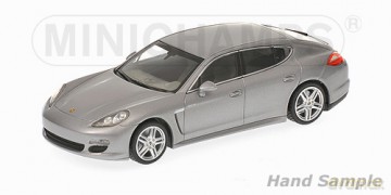 MINICHAMPS Porsche Panamera S Hybrid 400068250 [MODELARSTWO]