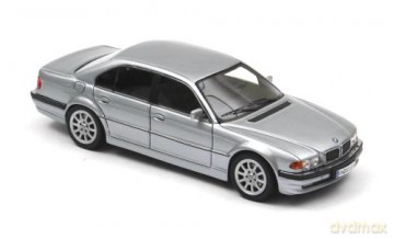 NEO MODELS BMW E38 740d 2000 43318 [MODELARSTWO]