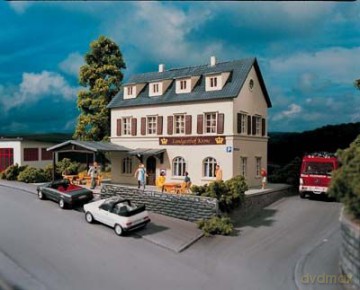 PIKO Hotel Krone 61830 [ZABAWKA]