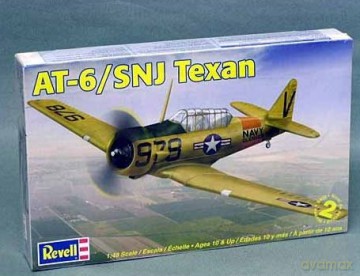 REVELL AT6SNJ Texan 85-5251 [MODELARSTWO]