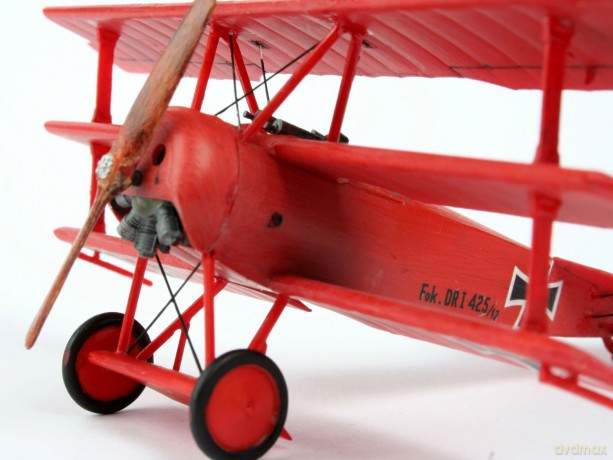 REVELL Fokker Dr. 1 4116 [MODELARSTWO]