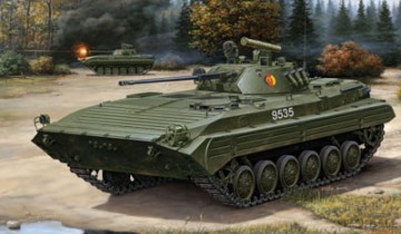REVELL Infantry fighting vehicle BMP2 3083 [MODELARSTWO]