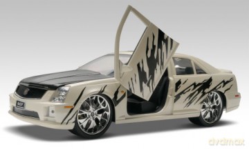 REVELL Cadillac STSV 85-2051 [MODELARSTWO]
