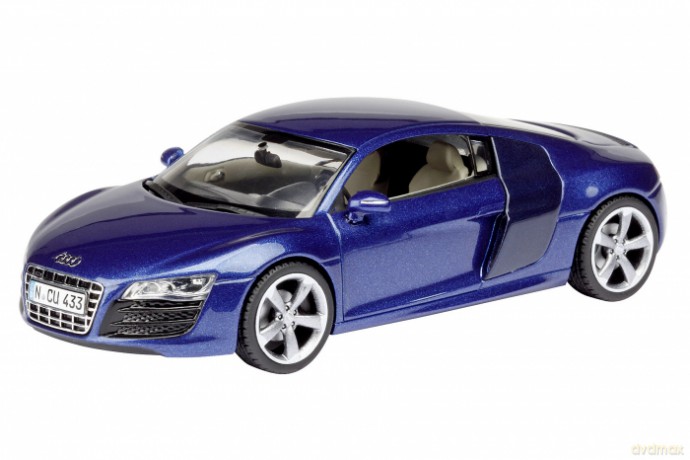 SCHUCO Audi R8 V10 (sepang blue) 450491700 [MODELARSTWO]