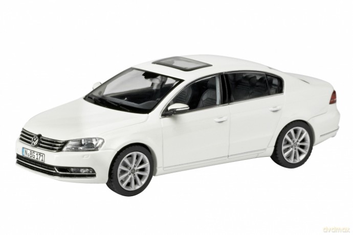 SCHUCO Volkswagen Passat Limousine 450743100 [MODELARSTWO]