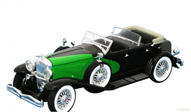 SIGNATURE 1934 Duesenberg (silvergreen) 32310-1 [MODELARSTWO]