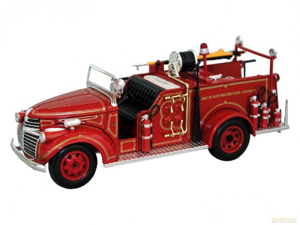 SIGNATURE 1941 GMC Fire Truck 32348 [MODELARSTWO]