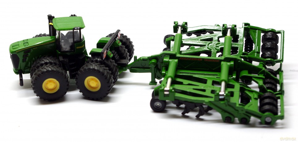 SIKU Traktor John Deere i zestaw do orki 1856 [MODELARSTWO]