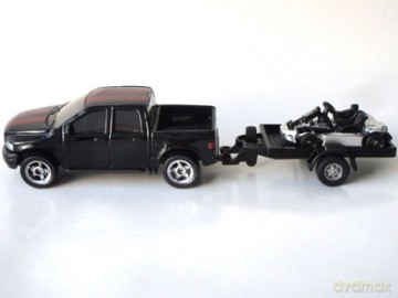 SIKU PickUp z Gokartem 1644 [MODELARSTWO]