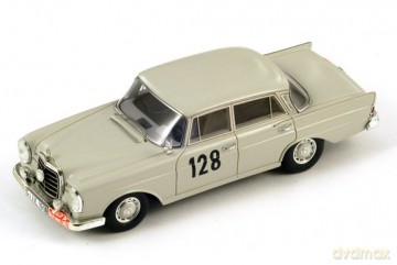 SPARK MercedesBenz 220 SE #128 Schock S1004 [MODELARSTWO]