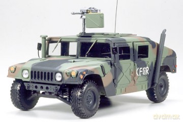 TAMIYA M1025 Humvee NATO Version 23007 [MODELARSTWO]