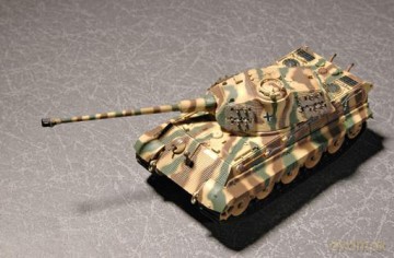 TRUMPETER German Sd.Kfz.182 King Tiger 7202 [MODELARSTWO]