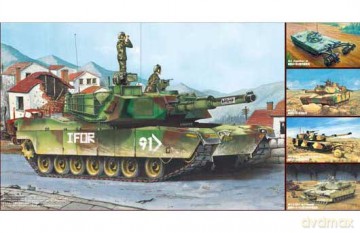 TRUMPETER M1A1A2 Abrams 5in 1 1535 [MODELARSTWO]