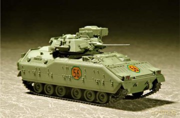 TRUMPETER M2A0 Bradley Fighting 7295 [MODELARSTWO]