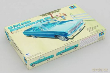 TRUMPETER Ford Falcon 1965 Ranchero 02511 [MODELARSTWO]