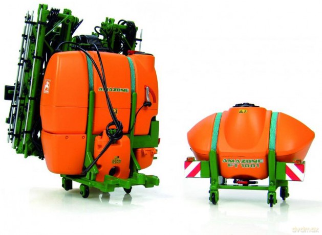UNIVERSAL HOBBIES Amazone UF1801 with 2905 [MODELARSTWO]