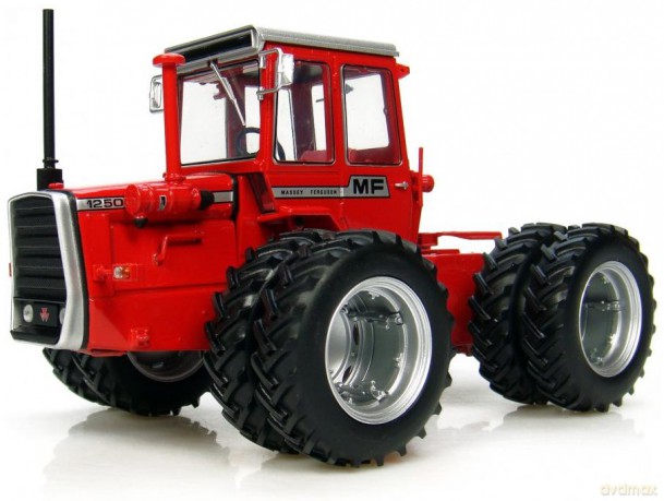 UNIVERSAL HOBBIES Massey Ferguson 1250 2889 [MODELARSTWO]